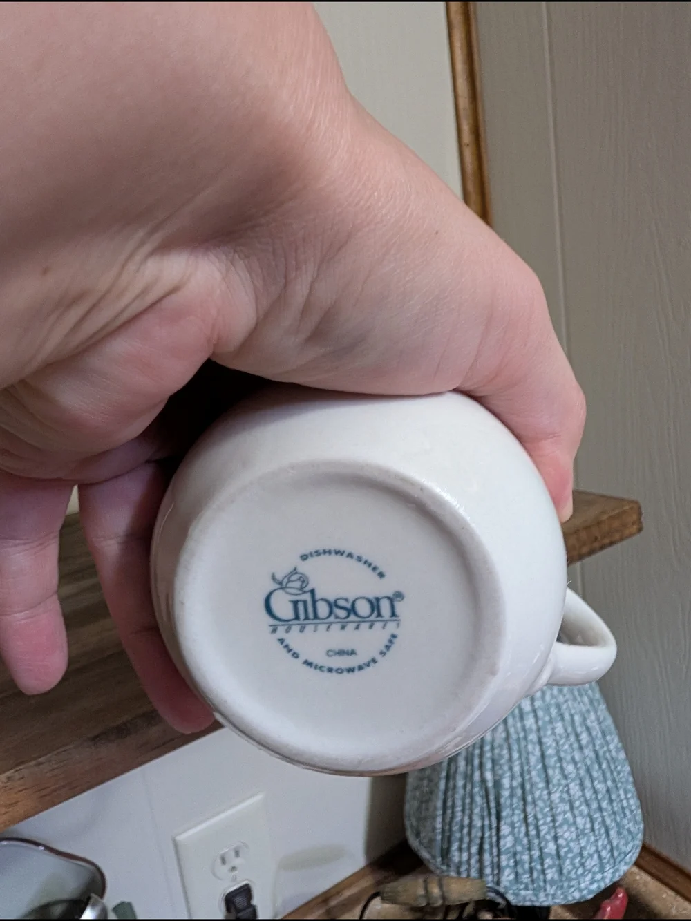 White Ceramic Sugar Bowl and Creamer Set
